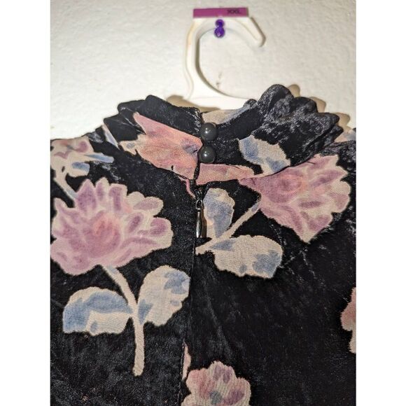 Women's Nanette Lepore Sz 8 Moody Romance Black and Pink Floral Velvet Dress - Picture 7 of 16